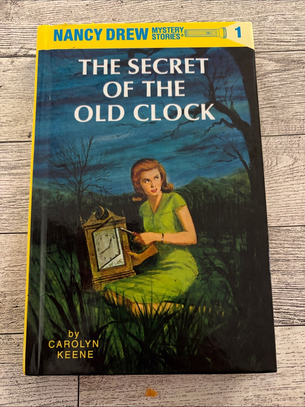 The Secret of the Old Clock Nancy Drew Book 1987